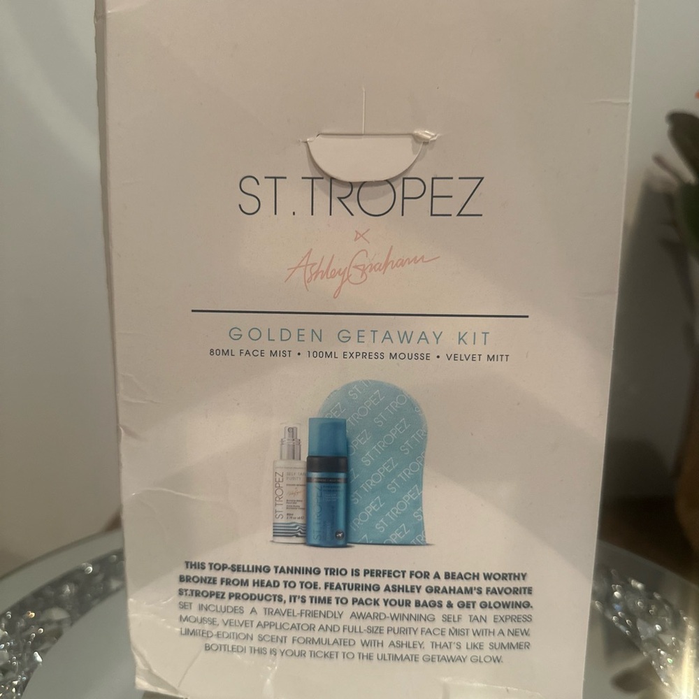 St. Tropez Golden Getaway Kit - Blue and White Design
